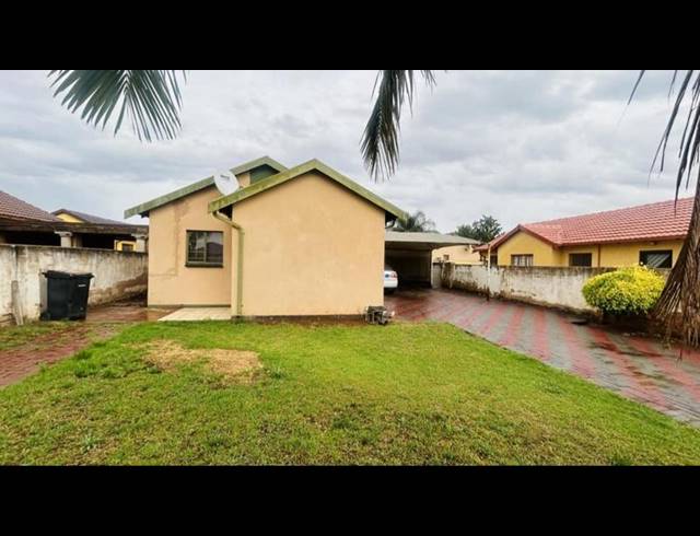 3 BEDROOM HOUSE FOR SALE IN THE ORCHARDS
